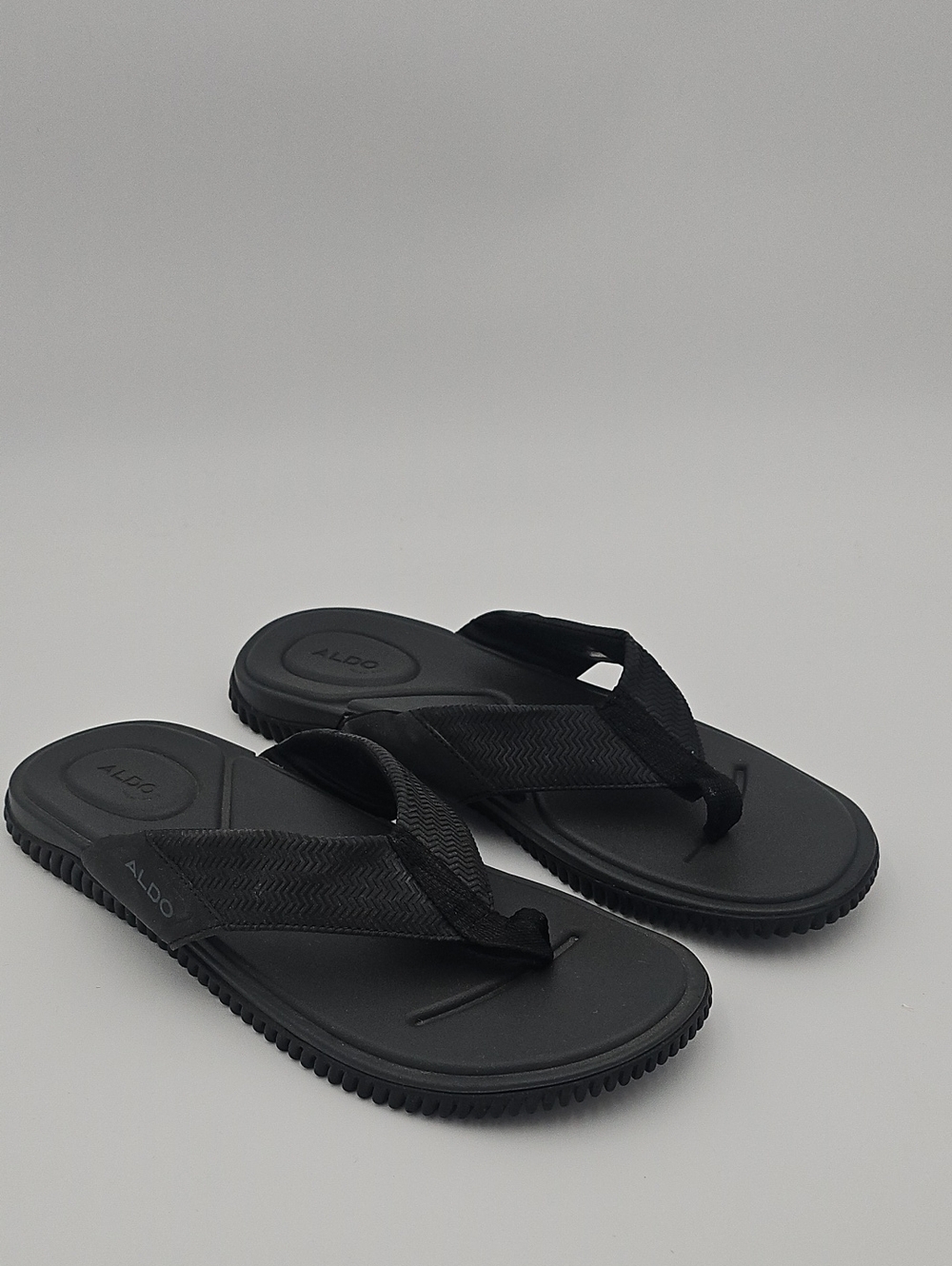 Aldo Men’s Black Pillow Walk Textured Strap Flip-Flop Sandals 11.5